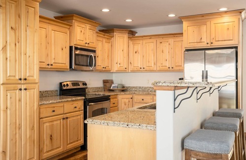 Victor House | Teton Homestead: White Pine w/Hot Tub & Views