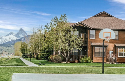 Driggs Condo | Teton National Park Avails! Great Location, Games, Laundry, & Playround!