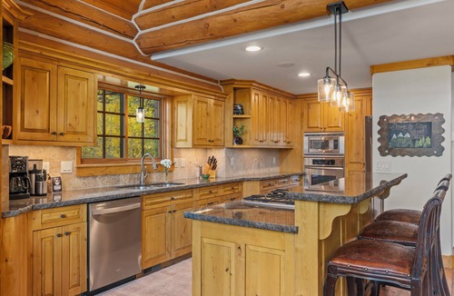 Victor House | Teton Retreat Spacious Teton Springs Log Cabin w/Forest Access, A/C & Hot Tub