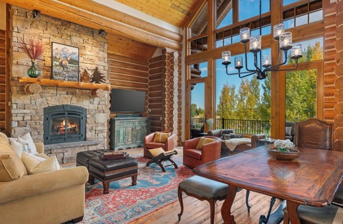 Victor House | Teton Retreat Spacious Teton Springs Log Cabin w/Forest Access, A/C & Hot Tub