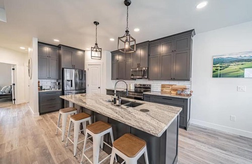 Ashton House | Teton Valley Getaway - Hot Tub, Sauna, BBQ, Fire Pit, Pet Friendly