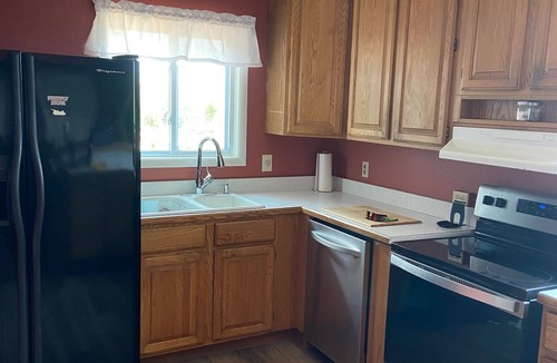 Centennial House | The 360 Charming 3-bedroom house with WiFi and AC in welcoming Centennial