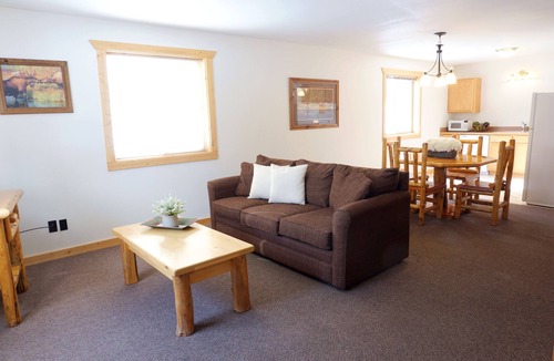 West Yellowstone Condo | The Aspen-Comfortable two bedroom, just two minutes to Yellowstone