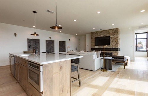 Driggs Condo | The Basin Luxury Four |12BR Ultimate Teton Retreat