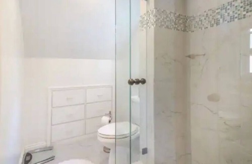 Holladay House | The Cottage Vacation Rental in Holladay