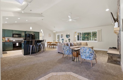 Rathdrum House | The Fairway To Heaven | Twin Lakes Village Golf Club w/Pool and Beach Access
