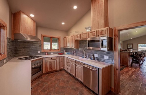 Game Creek Cabin | The Hoback Saloon Experience: Where Western Heritage Meets Refined Luxury