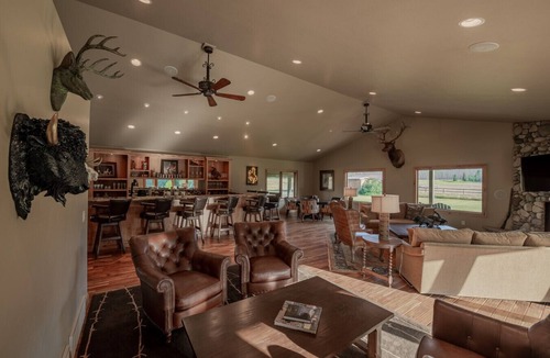 Game Creek Cabin | The Hoback Saloon Experience: Where Western Heritage Meets Refined Luxury
