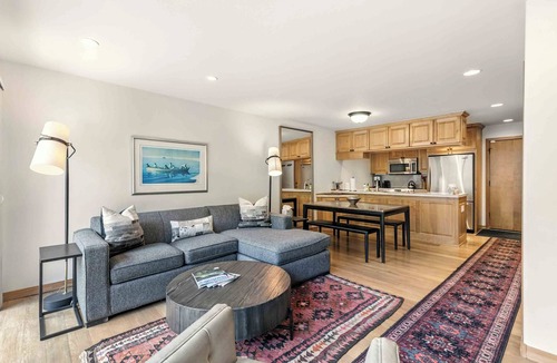 Warm Springs Condo | The Lift Lookout | Slope-View Condo at International Village