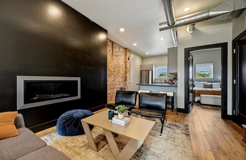Buffalo Apartment | The Modern Loft at the foot of the Bighorns