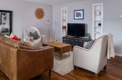 Driggs Apartment | "The Old Post Office" - Mid-Century Mod Apartment in Downtown Driggs - With W/D