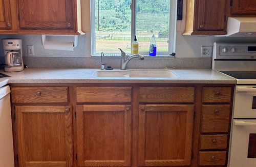 Palisades House | The river is calling. Perfect for groups or the whole family.