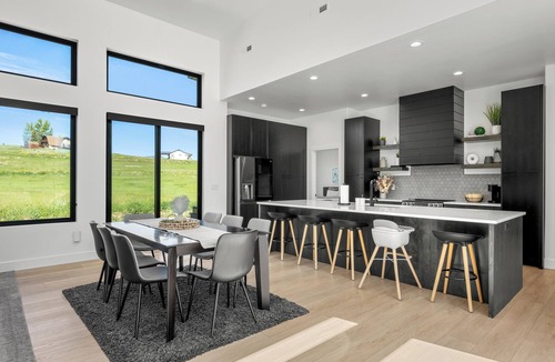 Sweetwater House | The Sand Trap - IDEAL BEACH PASS - Single Level