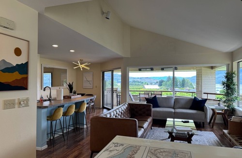 Wapato Point House | The Swell Season at Wapato Point