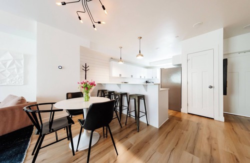 Downtown Salt Lake City House | The Trend: New Townhome with Private Garage, 5 Beds, 3 Desks, Walk to Downtown