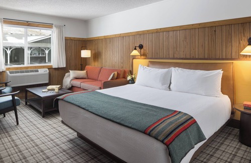 Jackson Hotel | The Virginian Lodge, an Outbound Hotel