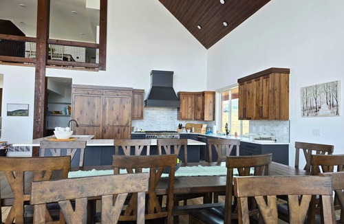 Fish Haven House | Timberhaven Cabin | Bear Lake Retreat | Sleeps 40+