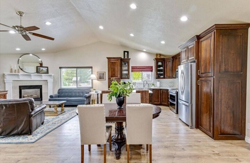 Orem House | Timp Retreat | EV | Free Massage* | Backyard