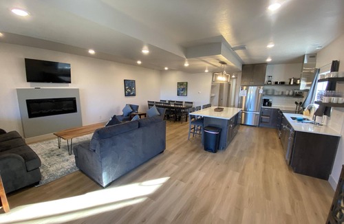 Garden City House | Townhome 32 at Waterdance - sleeps 16 4B/4.5BA, year-round indoor pool/hot tub!