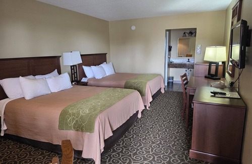 Belfield Hotel | Trappers Inn & Campground
