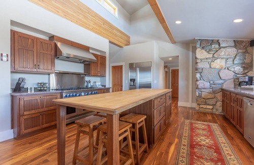 Teton Village House | Trinity :Sleeps 10- HotTub-GameRoom-Huge Kitchen-Perfect4Groups Tram & Mtn View