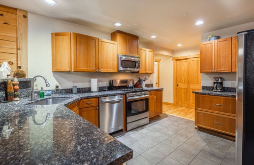 Cle Elum Cabin | Ultimate Suncadia Summer Fun! Golf Lodge Near Lakes with Hot Tub & Resort Perks