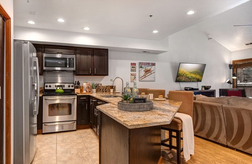 North Park City Condo | Unbeatable Location and Access to Year-Round Outdoor Recreation! Park City Silver Cliff 302