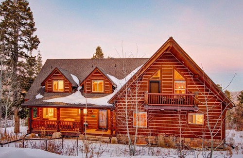 Tollgate Canyon Cabin | Unforgotten Utopia in Tollgate Canyon hosted by Nestique