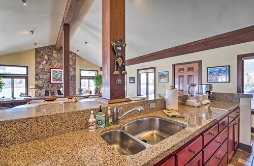 Sun Valley House | Unique Mountain Escape w/2 Decks < 2 Mi to Skiing