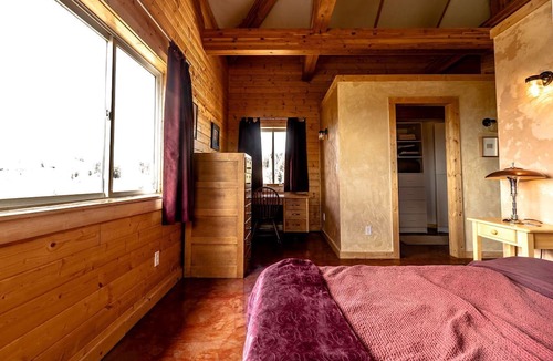 Tollgate Canyon Cabin | Unique Tower Cabin Rental with Panoramic Views of Park City, Utah