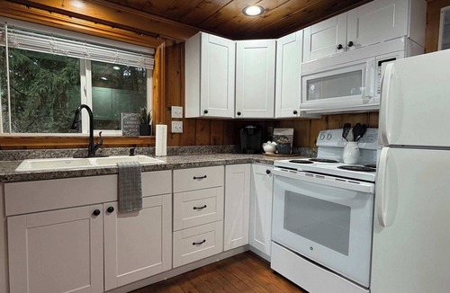 Hayden Lake House | Unwind at Lakeside Cabin on Hayden Lake