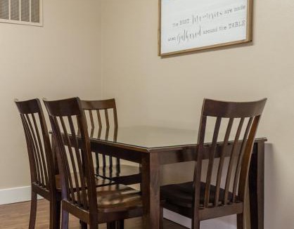Logan Apartment | Updated 2-bedroom condo in the heart of Logan