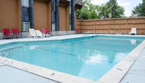 Logan Apartment | Updated condo in Logan