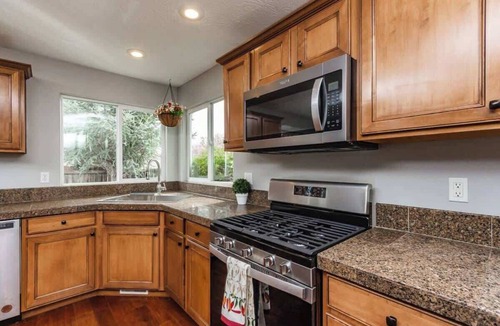Meridian House | Upscale House for up to 20 with Fire Pit & Pool