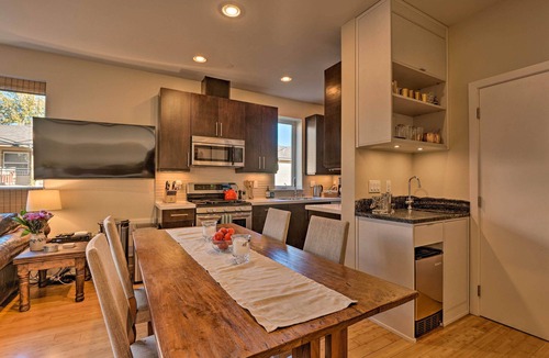 Miller Park House | Upscale Townhome in Capitol Hill with AC & views of the Cascades