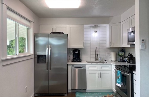 Spokane Valley Apartment | 🏖 🏐 Upstairs Valley Beach Escape Apartment 🛹 💦 🏀
