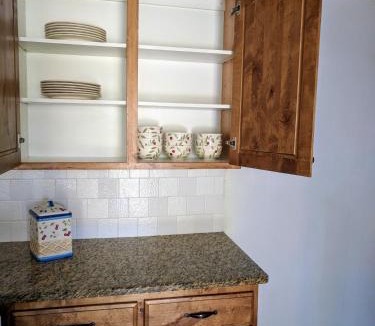 St. Anthony House | Vintage Cozy Family Home near National Parks