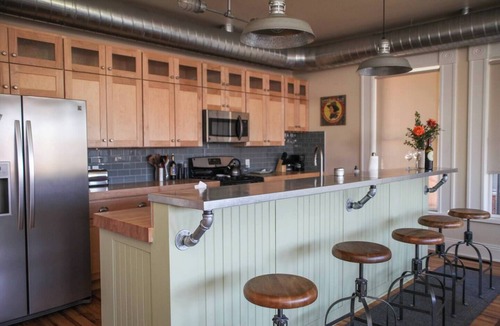 Historic Livingston Condo | Vintage Luxury Condo in Downtown Livingston