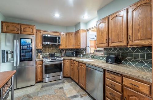 Downtown Park City House | "Virtual" Ski In/Out Old Town Home Short Walk to Lift & Main St 3br+3ba Hot Tub