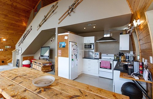National Park Village House | Waimarino Lodge - National Park Holiday Home