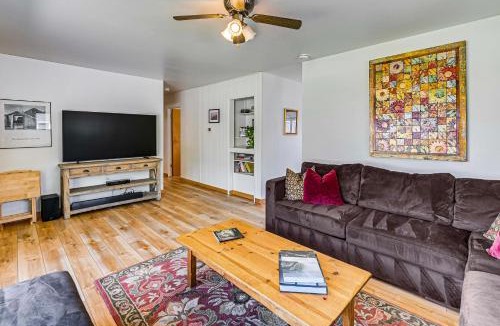 Polson House | Walk to Flathead Lake: Airy Home w/Mtn Views!