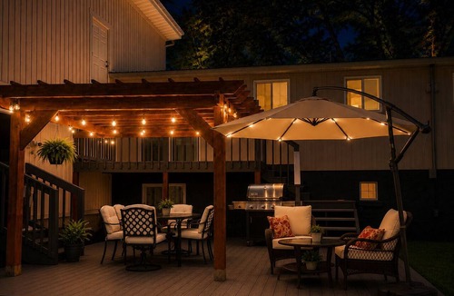Logan House | Walking distance to anywhere, in downtown restaurants,stores and parks.