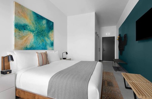 People's Freeway Hotel | Wasatch Room at evo Hotel, Free Parking, Dogs are Welcome!