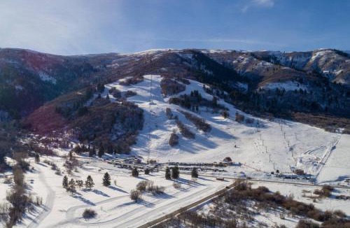 Wolf Creek House | Welcoming Wolf Getaway WL1405 Ski Escape Hot Tub