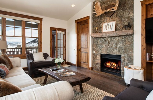 Jackson Condo | Whether you’re seeking outdoor adventure or refined culture, this spot has it
