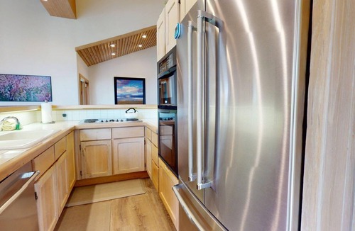 Elkhorn Condo | Wildflower Condo 617 - Spectacular 3rd Floor Penthouse with Pool Access