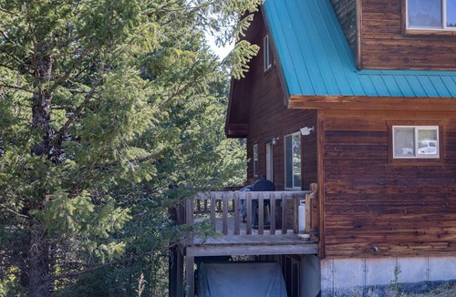 Alpine Cabin | Winter sport Haven