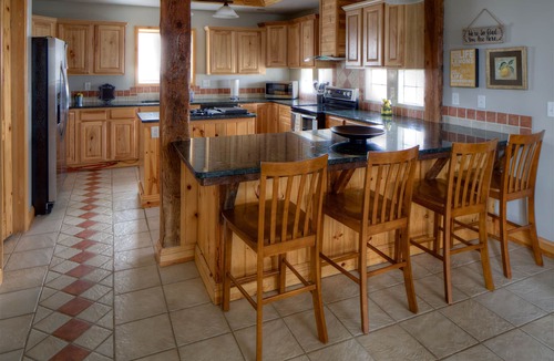 Ashton House | Within 1 hour of Yellowstone National Park - Sleeps up to 30