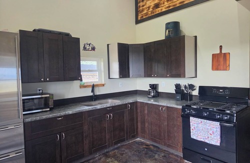 Dubois House | Wonderful 3-bedroom house in Dubois perfect for your getaway peace and quiet
