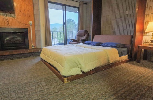 Lava Hot Springs Condo | Wonderful Studio condo in Lava Hot Springs for a relaxing stay